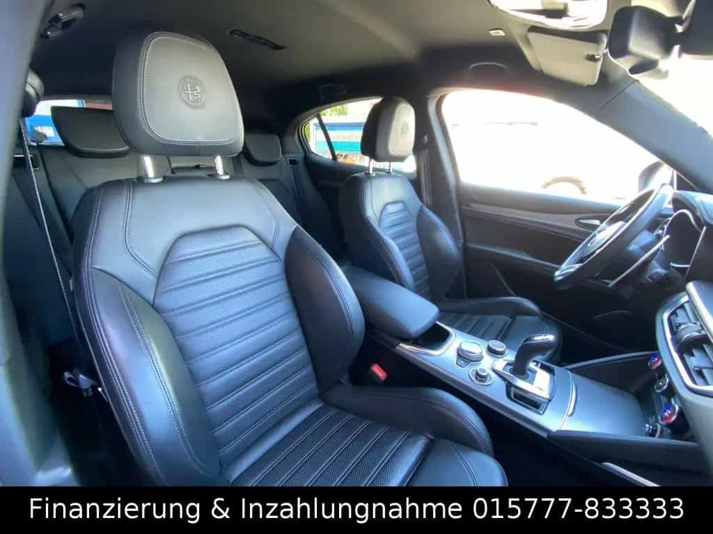 Alfa Romeo Stelvio Veloce Q4 Allrad Xenon Kamera ACC AHK 06/2021-photo-7