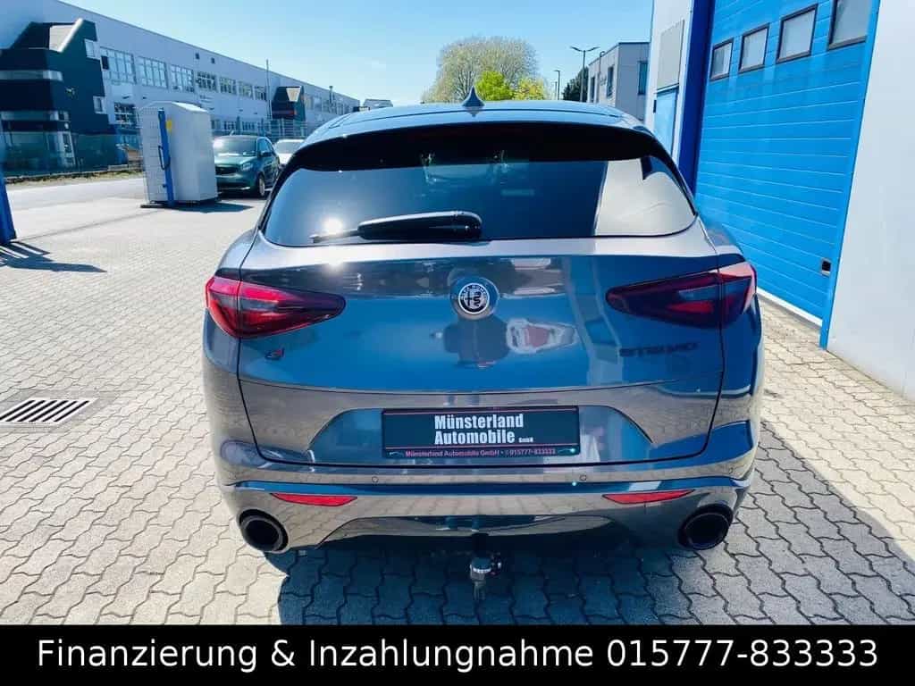 Alfa Romeo Stelvio Veloce Q4 Allrad Xenon Kamera ACC AHK 06/2021-photo-9