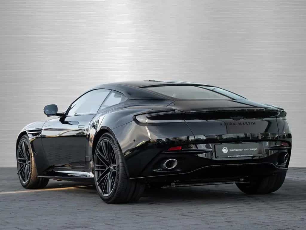 Aston Martin DB12 V8 Coupe null-photo-1