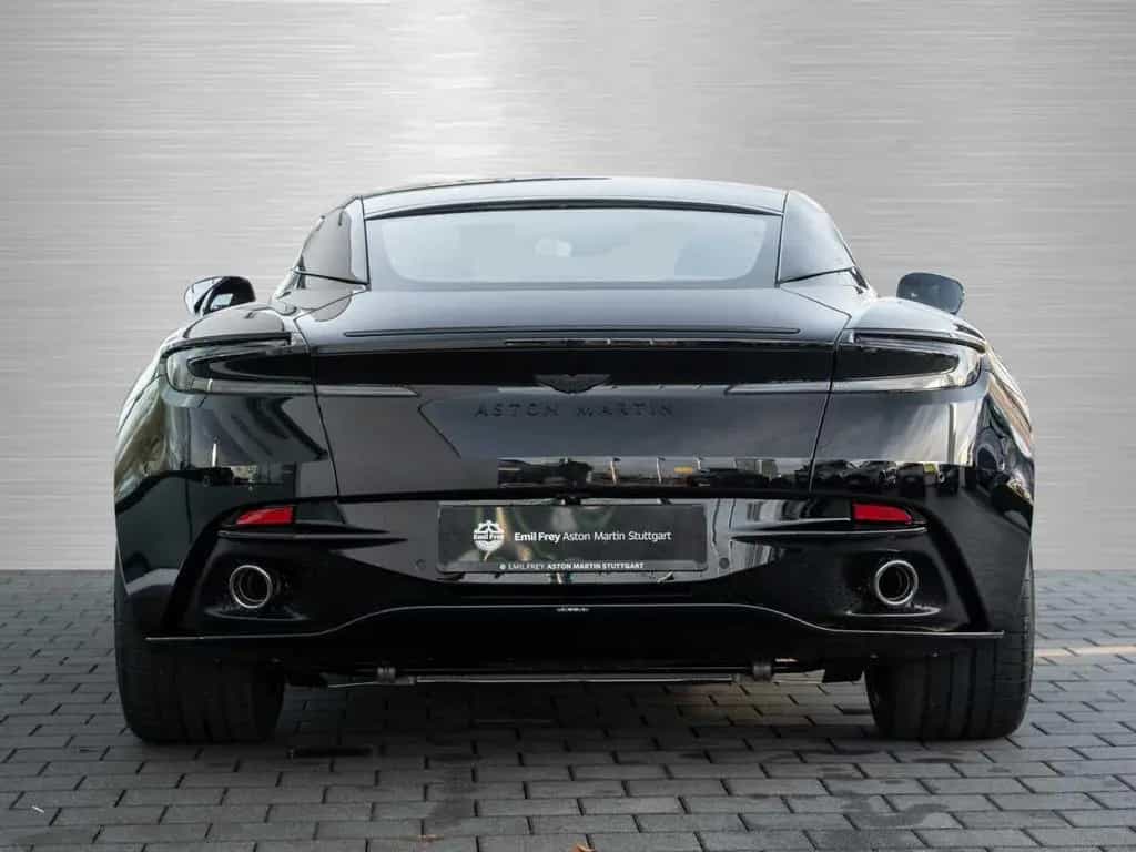 Aston Martin DB12 V8 Coupe null-photo-18