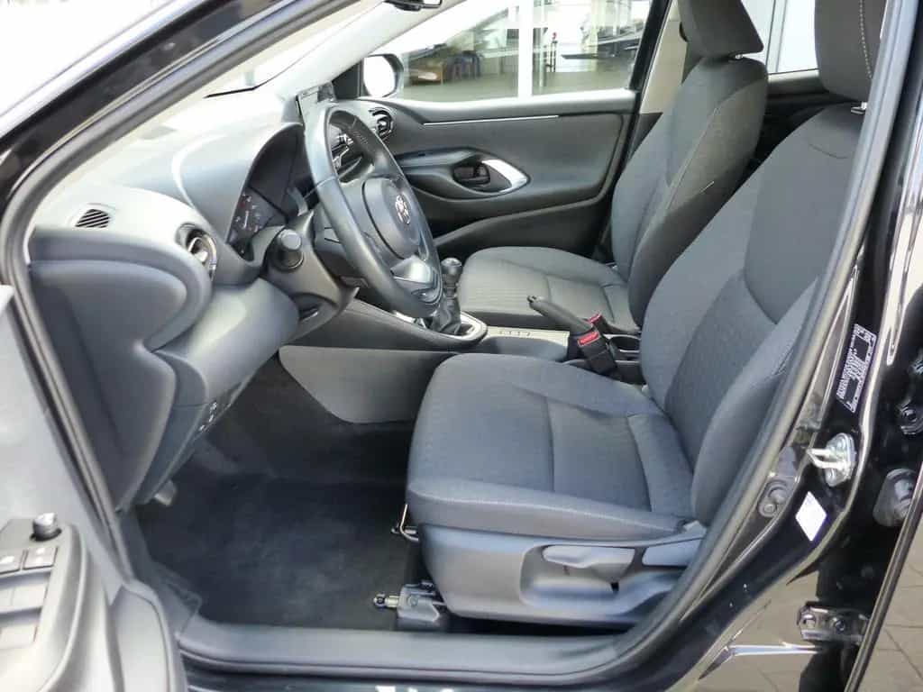 Toyota Yaris 1.5 Kamera LED CarPlay DAB SHZ AHK 04/2021-photo-11