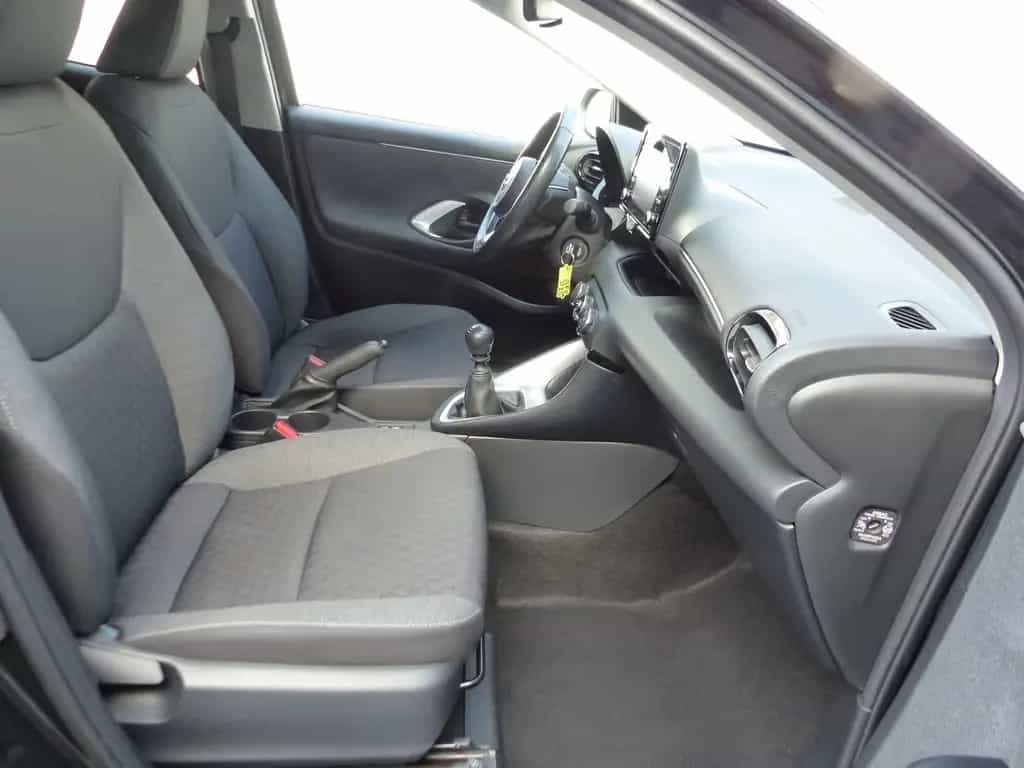 Toyota Yaris 1.5 Kamera LED CarPlay DAB SHZ AHK 04/2021-photo-5