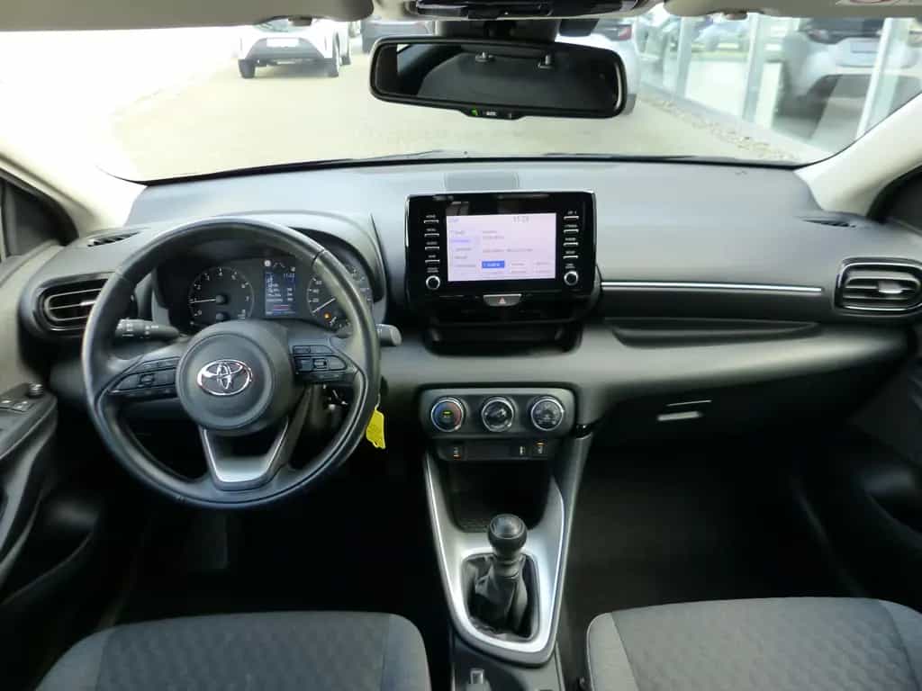 Toyota Yaris 1.5 Kamera LED CarPlay DAB SHZ AHK 04/2021-photo-7