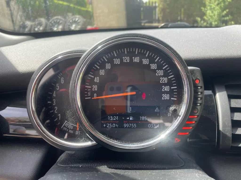 MINI ONE TÜV neu - Service neu - Bremsen vorne/hinten neu 10/2015-photo-8