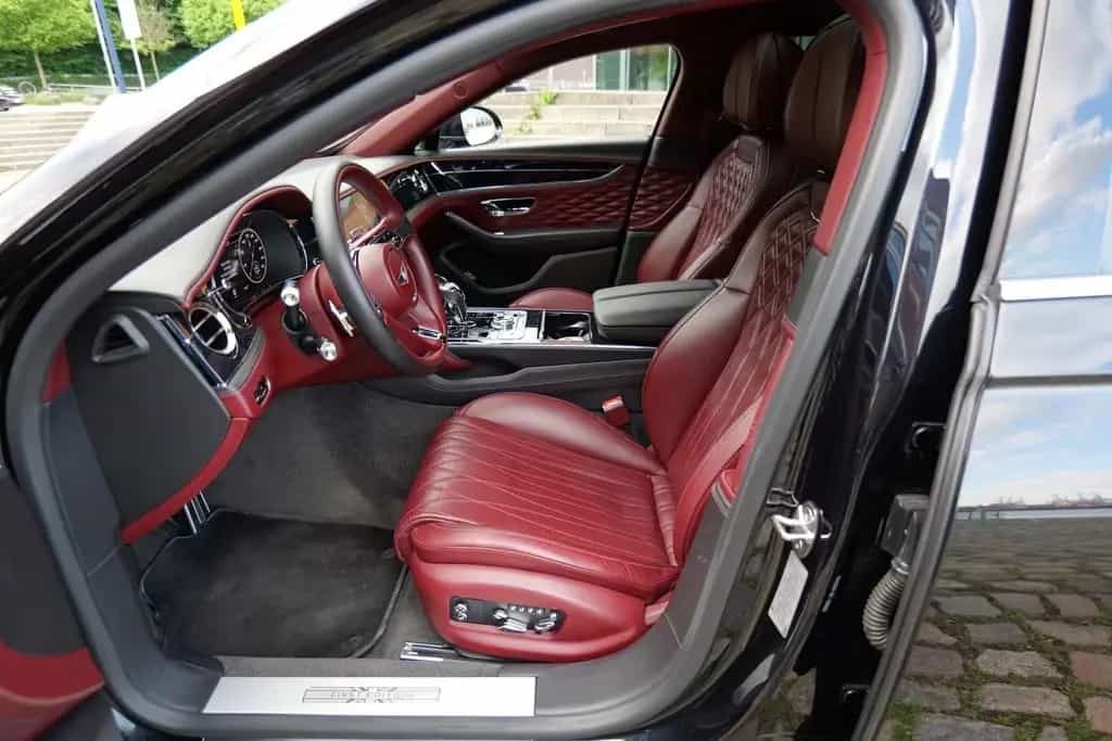 Bentley Flying Spur 6.0 W12 4 Mulliner First Edition 09/2020-photo-19