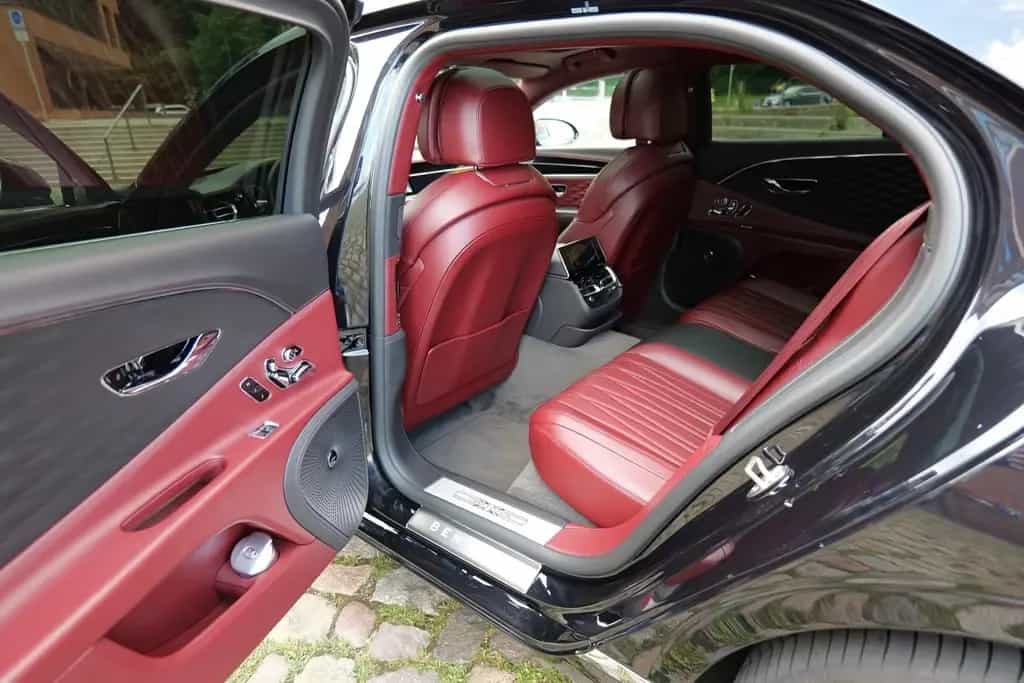 Bentley Flying Spur 6.0 W12 4 Mulliner First Edition 09/2020-photo-23