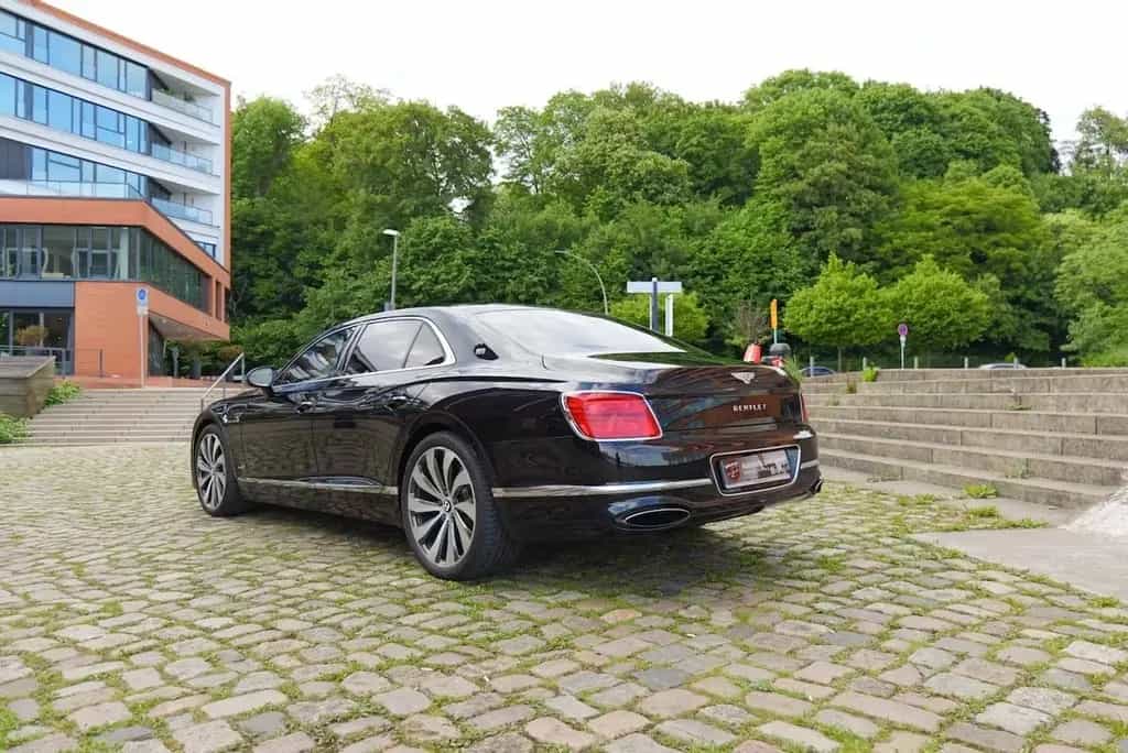 Bentley Flying Spur 6.0 W12 4 Mulliner First Edition 09/2020-photo-6