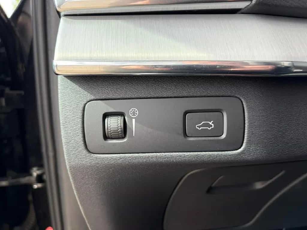 Volvo XC90 Momentum Pro AWD 07/2021-photo-13