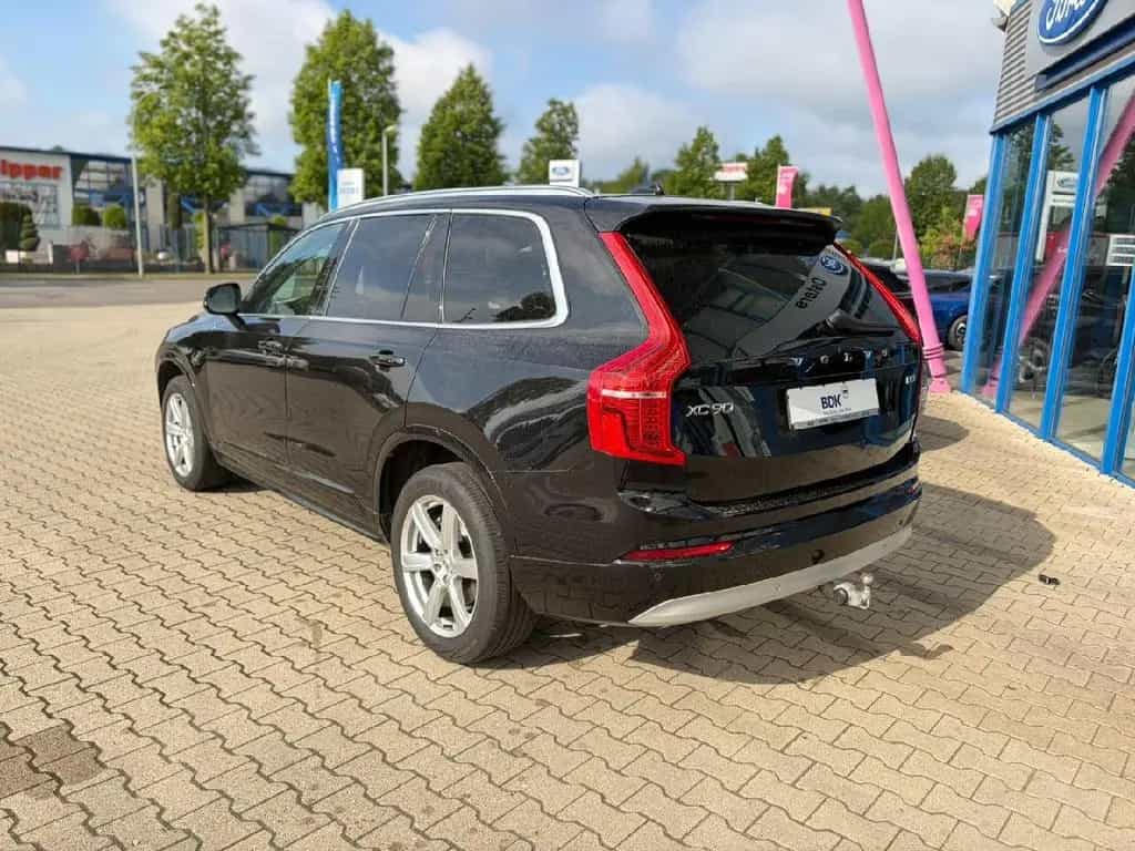 Volvo XC90 Momentum Pro AWD 07/2021-photo-3