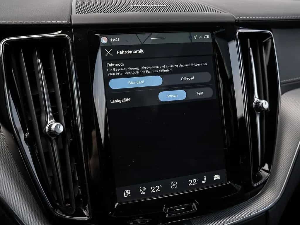 Volvo XC60 B5 AWD Ultimate Dark 07/2023-photo-15