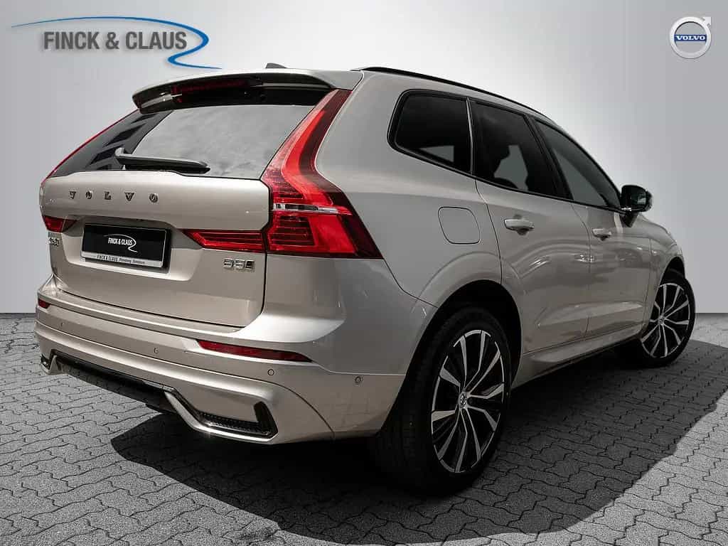 Volvo XC60 B5 AWD Ultimate Dark 07/2023-photo-2