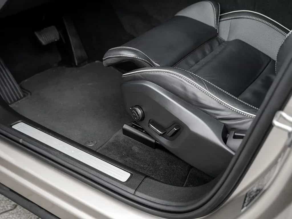 Volvo XC60 B5 AWD Ultimate Dark 07/2023-photo-27