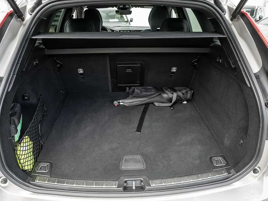 Volvo XC60 B5 AWD Ultimate Dark 07/2023-photo-28