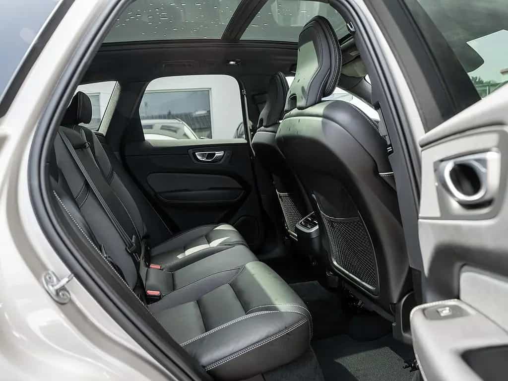 Volvo XC60 B5 AWD Ultimate Dark 07/2023-photo-3