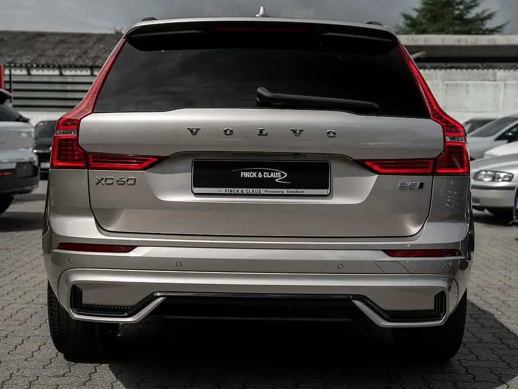 Volvo XC60 B5 AWD Ultimate Dark 07/2023-photo-6