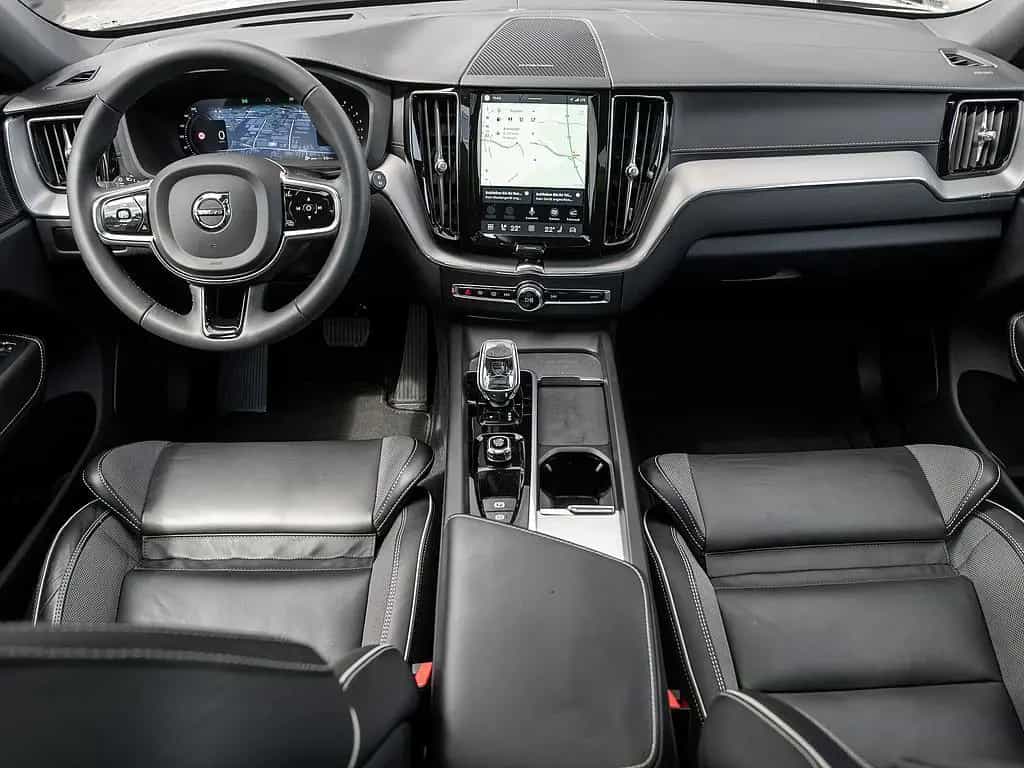 Volvo XC60 B5 AWD Ultimate Dark 07/2023-photo-8