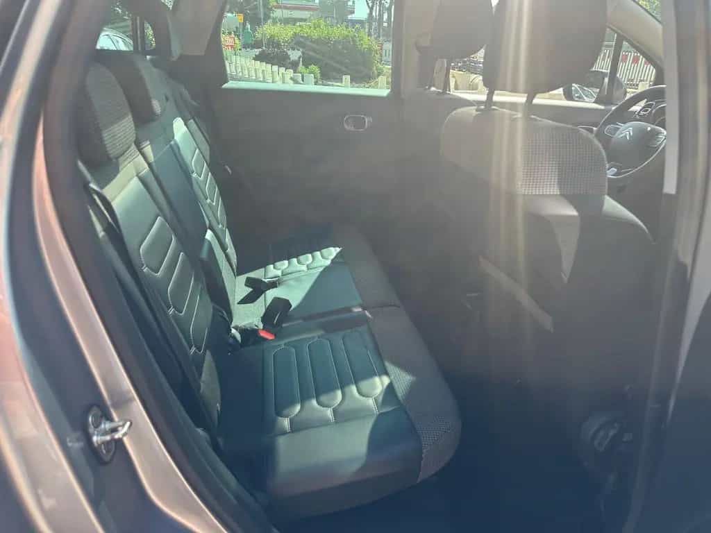Citroën C3 Aircross Shine PANO/NAVI/SHZ/LEDER/KAMERA 01/2020-photo-17