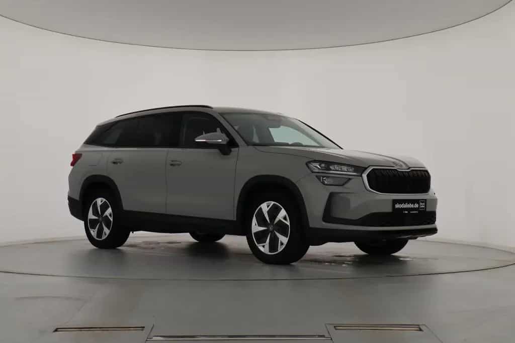 Skoda Kodiaq SELECTION 2.0TSI DSG 4X4 3,99%SONDERZINS 02/2025-photo-3