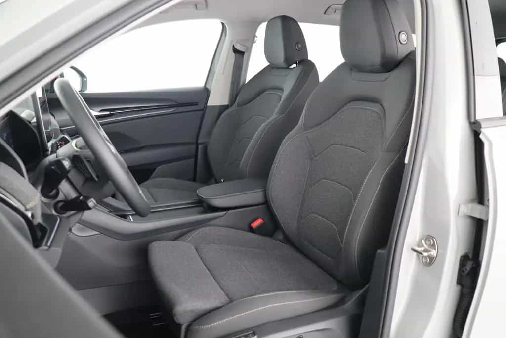 Skoda Kodiaq SELECTION 2.0TSI DSG 4X4 3,99%SONDERZINS 02/2025-photo-8