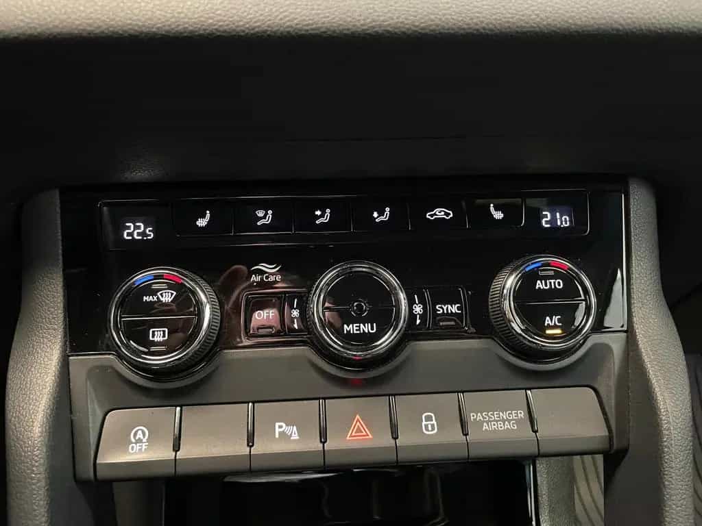 Skoda Karoq SPORTLINE 1.5TSI ANHÄNGERKUPPLUNGuvm 09/2019-photo-9