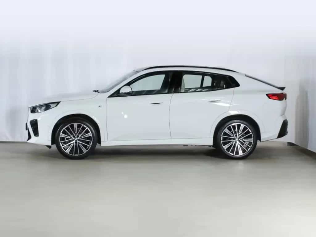BMW X2 20i M Sport AHK Memory 360 H&K HUD LED Leder 02/2025-photo-2