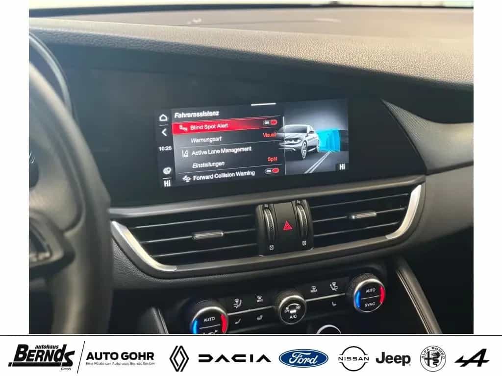 Alfa Romeo Giulia 2.0 Turbo 16V AT8-Q4 Veloce AUTOMATIK 4WD 11/2024-photo-16
