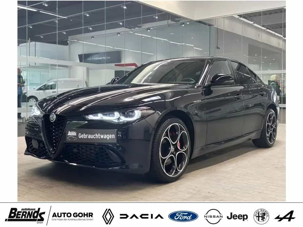 Alfa Romeo Giulia 2.0 Turbo 16V AT8-Q4 Veloce AUTOMATIK 4WD 11/2024-photo-24