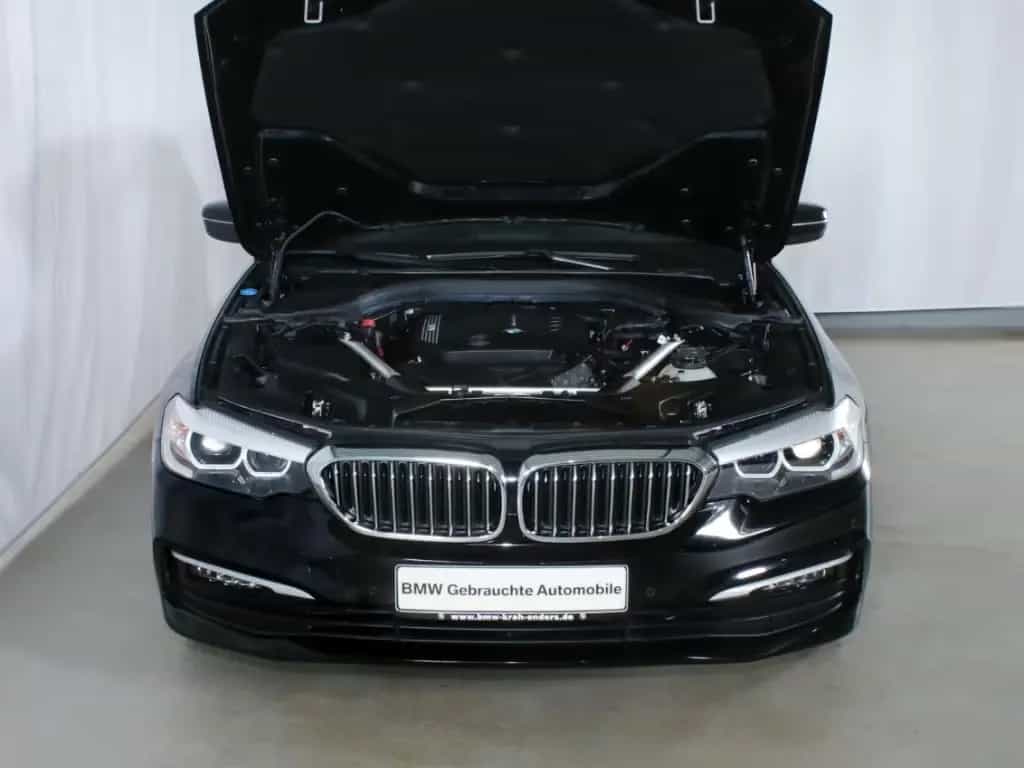 BMW 520 d Touring NAVI Parkassistent Alarm SHZ 12/2018-photo-13