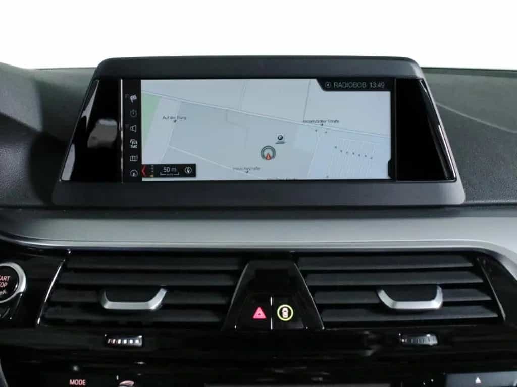 BMW 520 d Touring NAVI Parkassistent Alarm SHZ 12/2018-photo-16