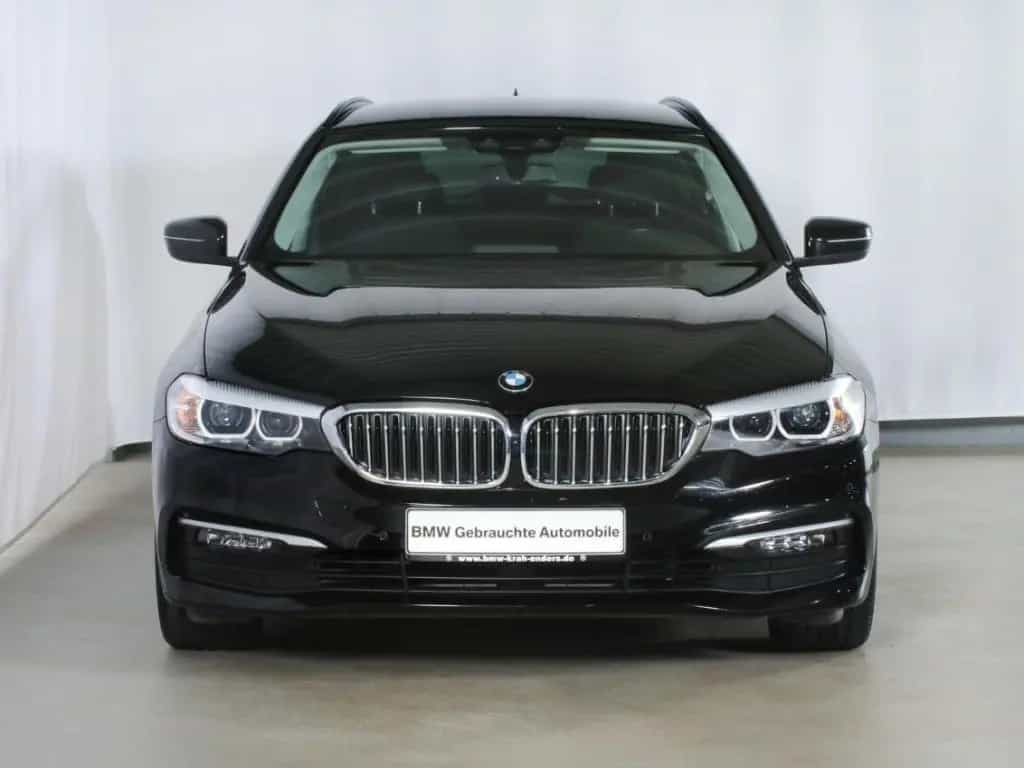 BMW 520 d Touring NAVI Parkassistent Alarm SHZ 12/2018-photo-4