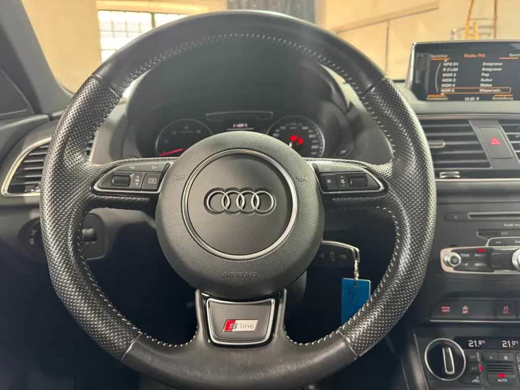 Audi Q3 sport*S-line Selection*DSG*Navi*B.tooth*DSP* 06/2015-photo-12