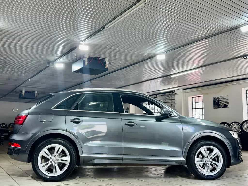 Audi Q3 sport*S-line Selection*DSG*Navi*B.tooth*DSP* 06/2015-photo-2