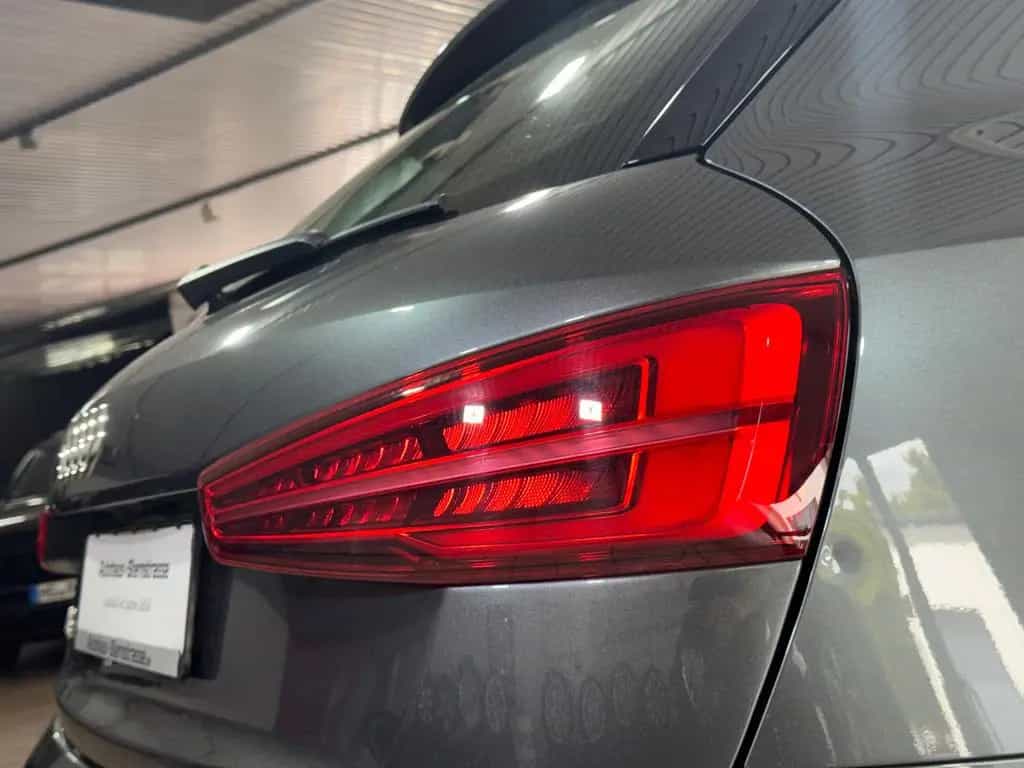 Audi Q3 sport*S-line Selection*DSG*Navi*B.tooth*DSP* 06/2015-photo-32