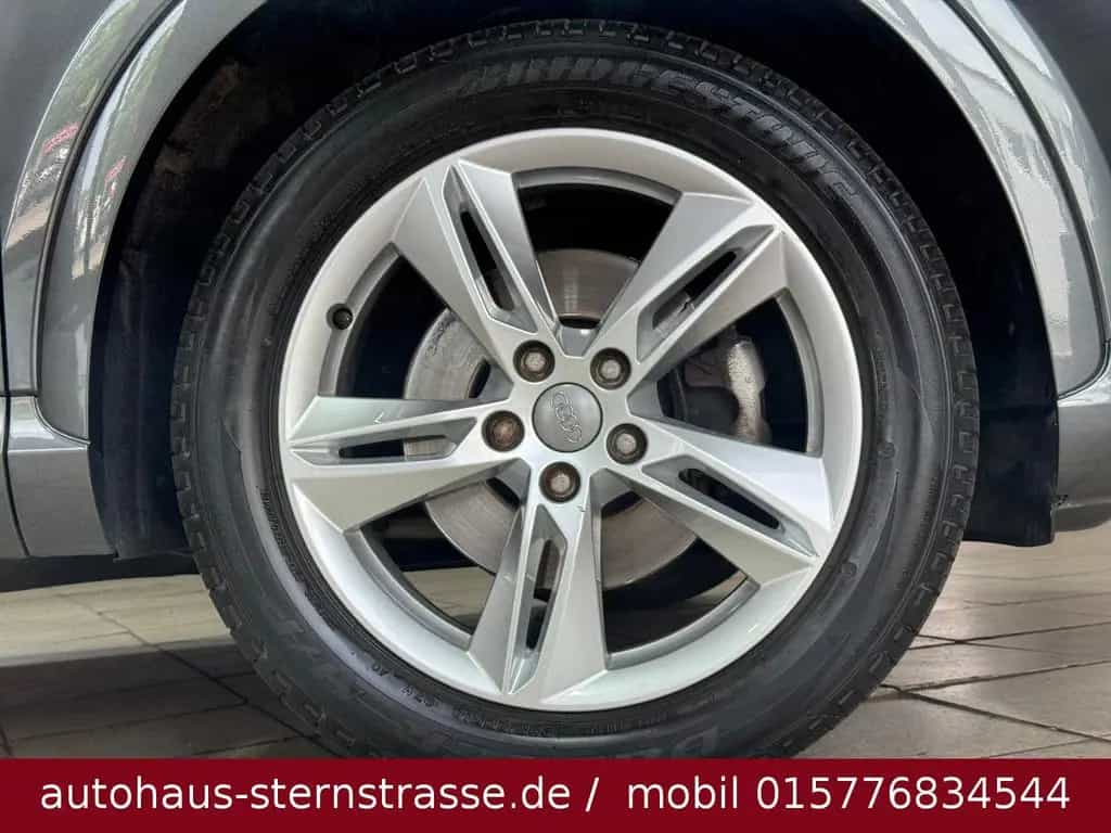 Audi Q3 sport*S-line Selection*DSG*Navi*B.tooth*DSP* 06/2015-photo-33