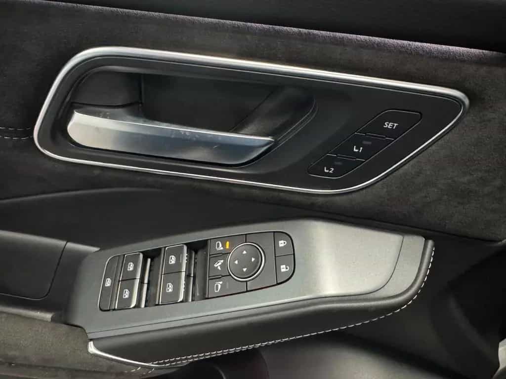 Nissan Qashqai N-Design Leder*Pano*HeadUp*20Zoll 03/2026-photo-15