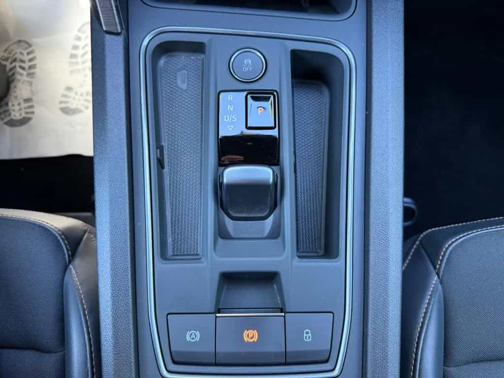 Cupra Leon Sportstourer VZ AUT~Beats~Navi~ACC~Copper~ 04/2023-photo-22