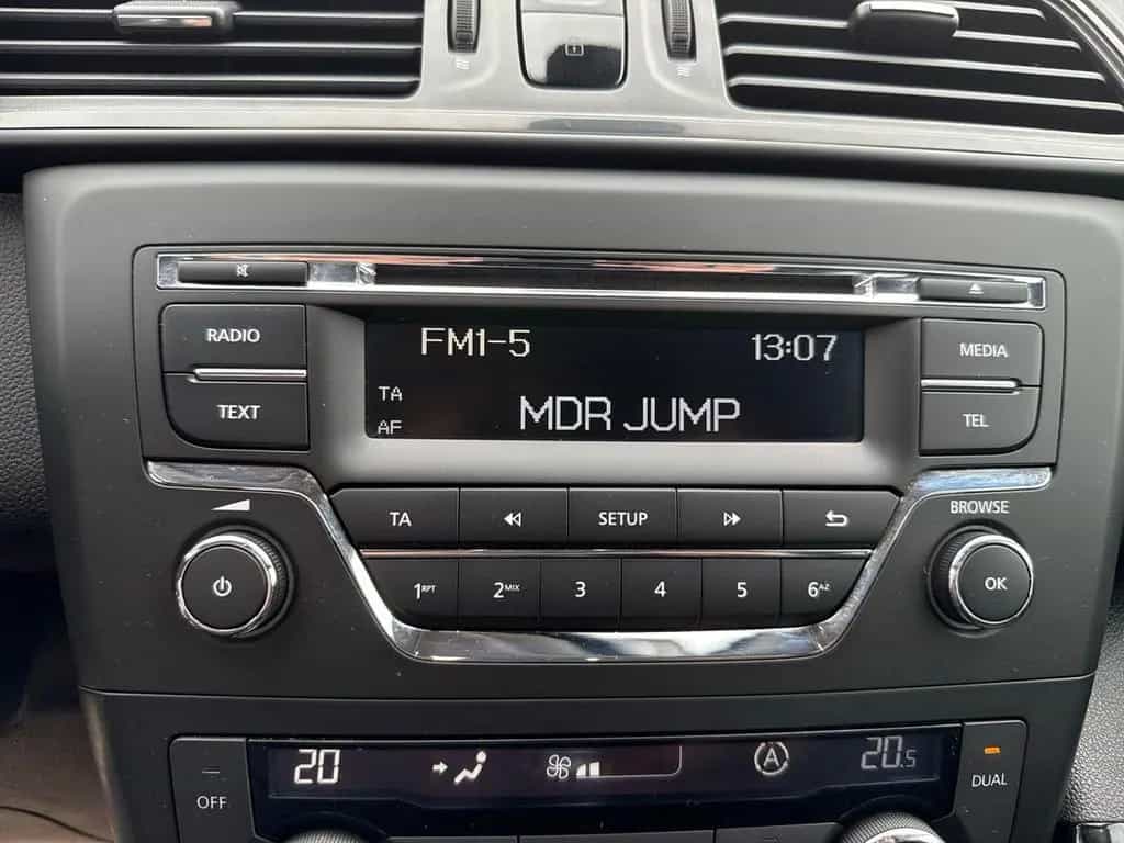 Renault Kadjar LIFE ENERGY 1.2 TCe CD+MP3+LM-RÄDER 12/2015-photo-16