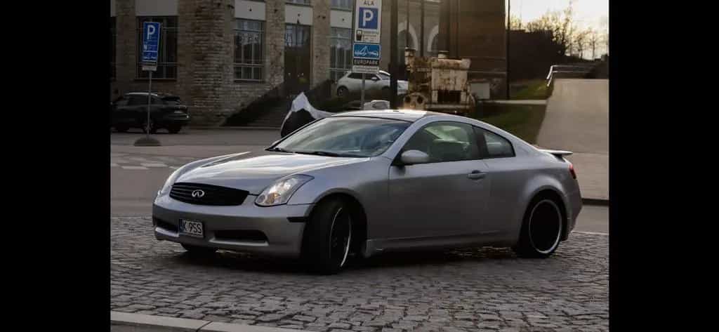 Infiniti G35 03/2005-photo-14