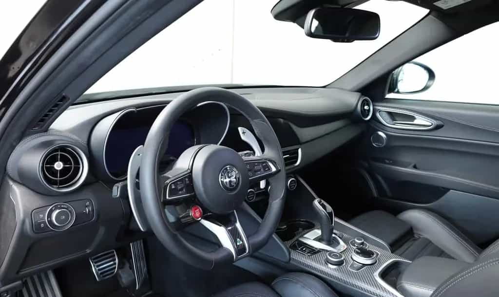 Alfa Romeo Giulia Quadrifoglio 520PS*Facelift*Matrix*ACC 02/2024-photo-9