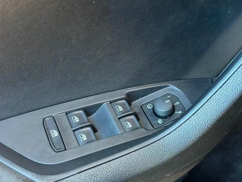 Skoda Kodiaq 4x4 SOLEIL ACC LED CARPLAY STANDHZ KAMERA 10/2019-photo-21