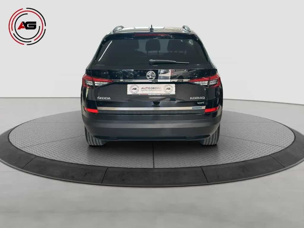 Skoda Kodiaq 4x4 SOLEIL ACC LED CARPLAY STANDHZ KAMERA 10/2019-photo-5