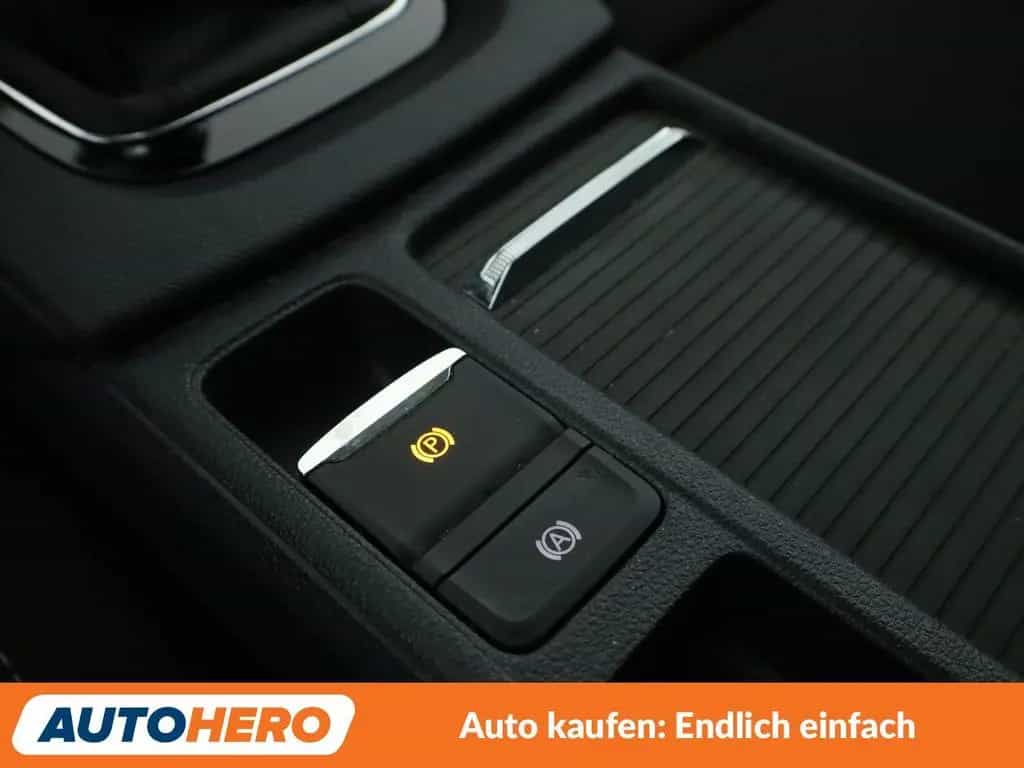 Skoda Octavia 1.5 TSI ACT Tour*NAVI*ACC*PDC*SHZ*ALU* 08/2022-photo-24