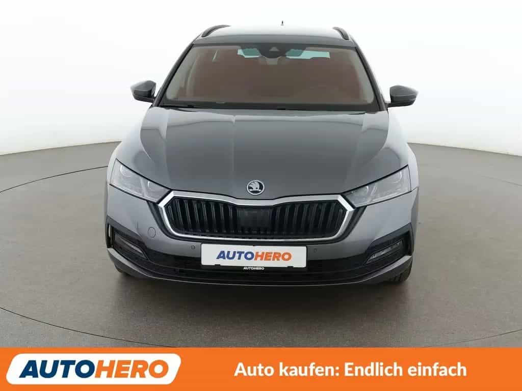 Skoda Octavia 1.5 TSI ACT Tour*NAVI*ACC*PDC*SHZ*ALU* 08/2022-photo-8