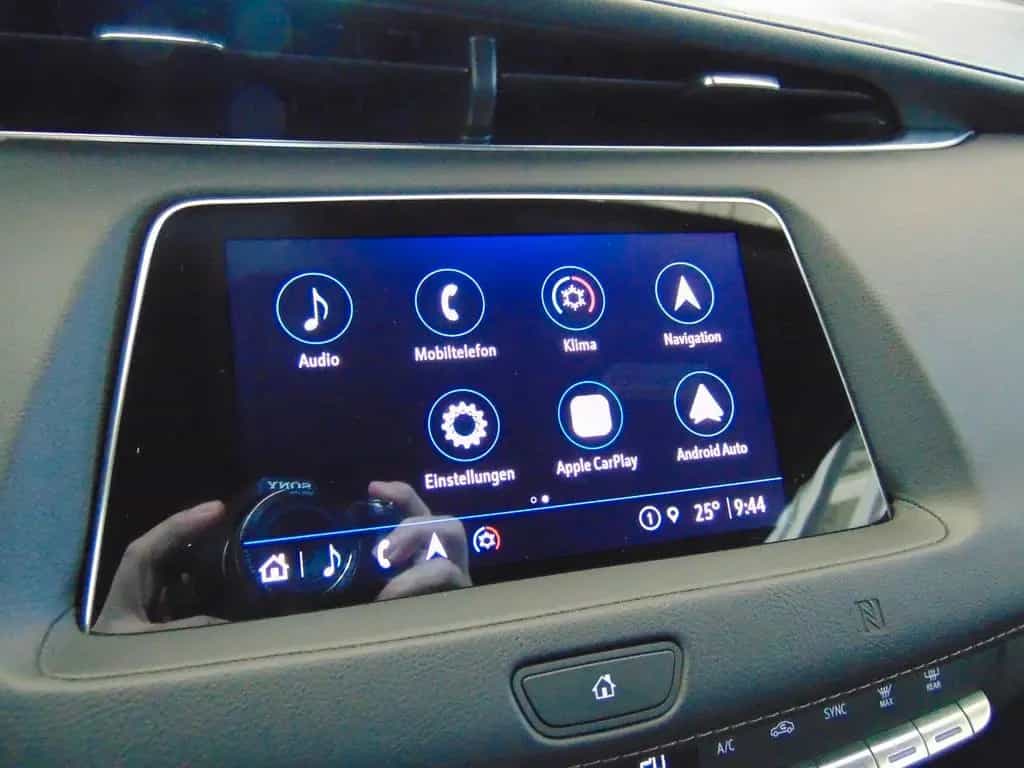 Cadillac XT4 2.0 Turbo Luxury LED+Navi+Sitzheizung 04/2022-photo-11