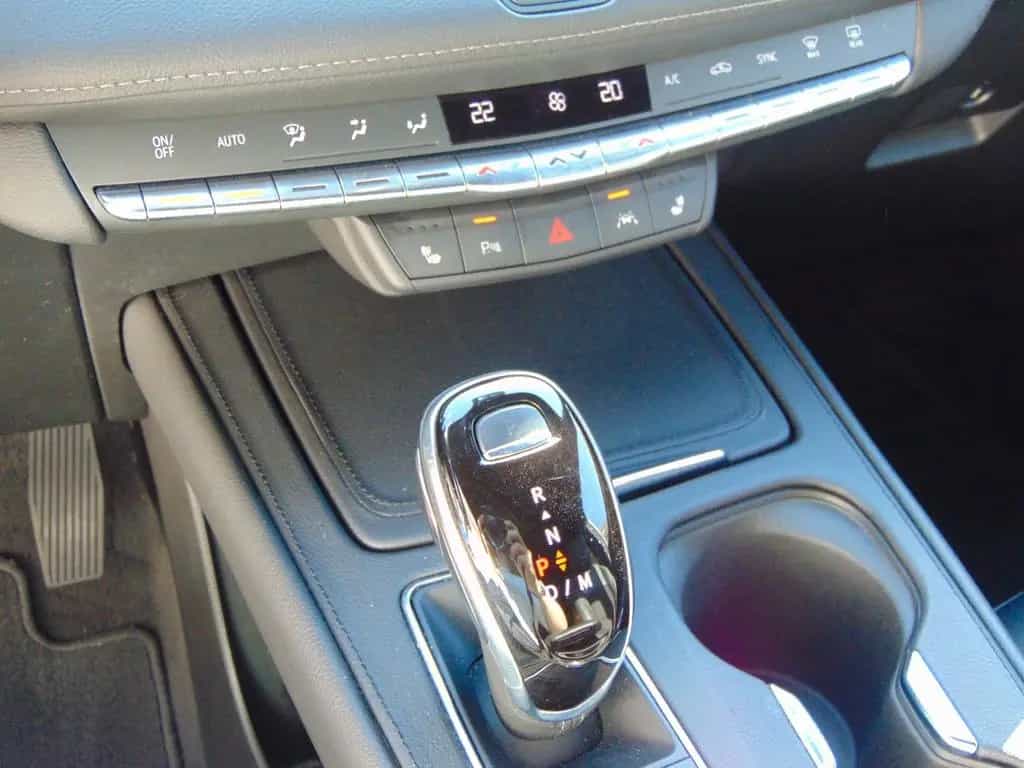 Cadillac XT4 2.0 Turbo Luxury LED+Navi+Sitzheizung 04/2022-photo-16