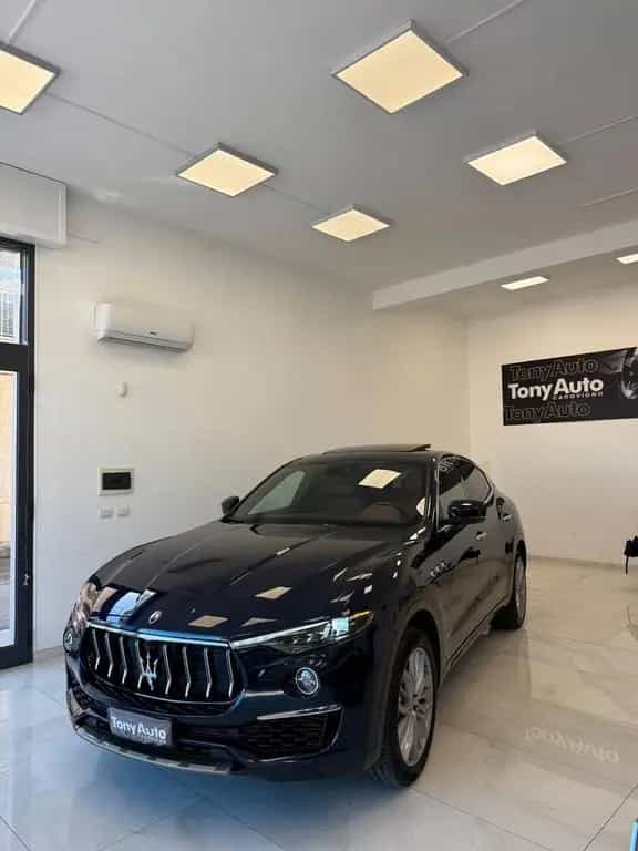 Maserati Levante 3.0 V6 Granlusso 250cv auto TET 12/2020-photo-0