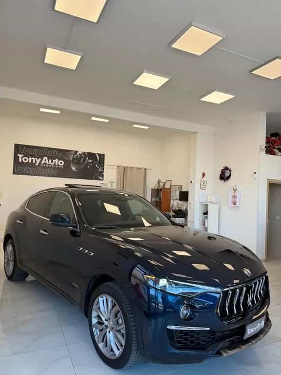 Maserati Levante 3.0 V6 Granlusso 250cv auto TET 12/2020-photo-6