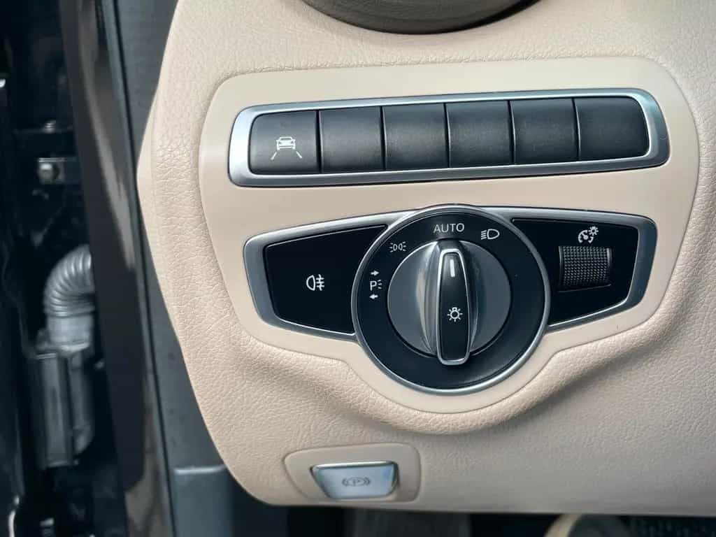 Mercedes-Benz C 180 T-Modell 9G-Tronic Vollleder LED Navi 08/2019-photo-23