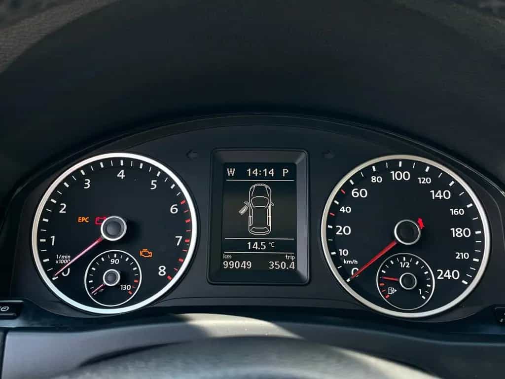 Volkswagen Tiguan 1.4 TSI DSG Navigation Bluetooth 04/2015-photo-13