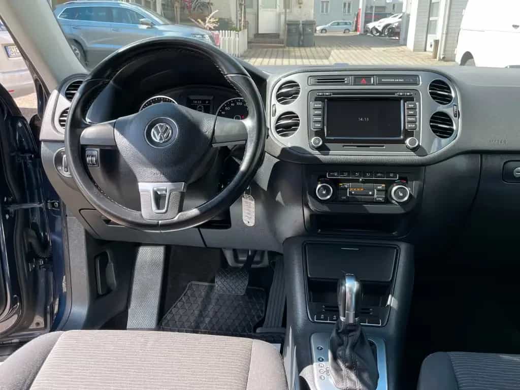 Volkswagen Tiguan 1.4 TSI DSG Navigation Bluetooth 04/2015-photo-9